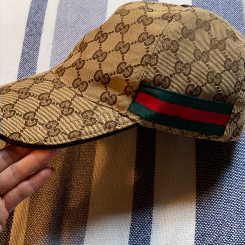 Gucci canvas 🧢 baseball hat